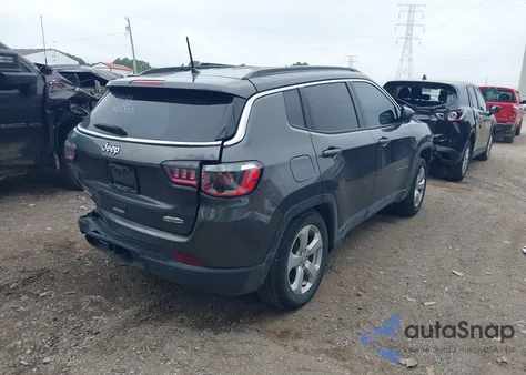 2018 Jeep Compass Latitude 4X4 из США, поврежденный, VIN 3C4NJDBBXJT463583
